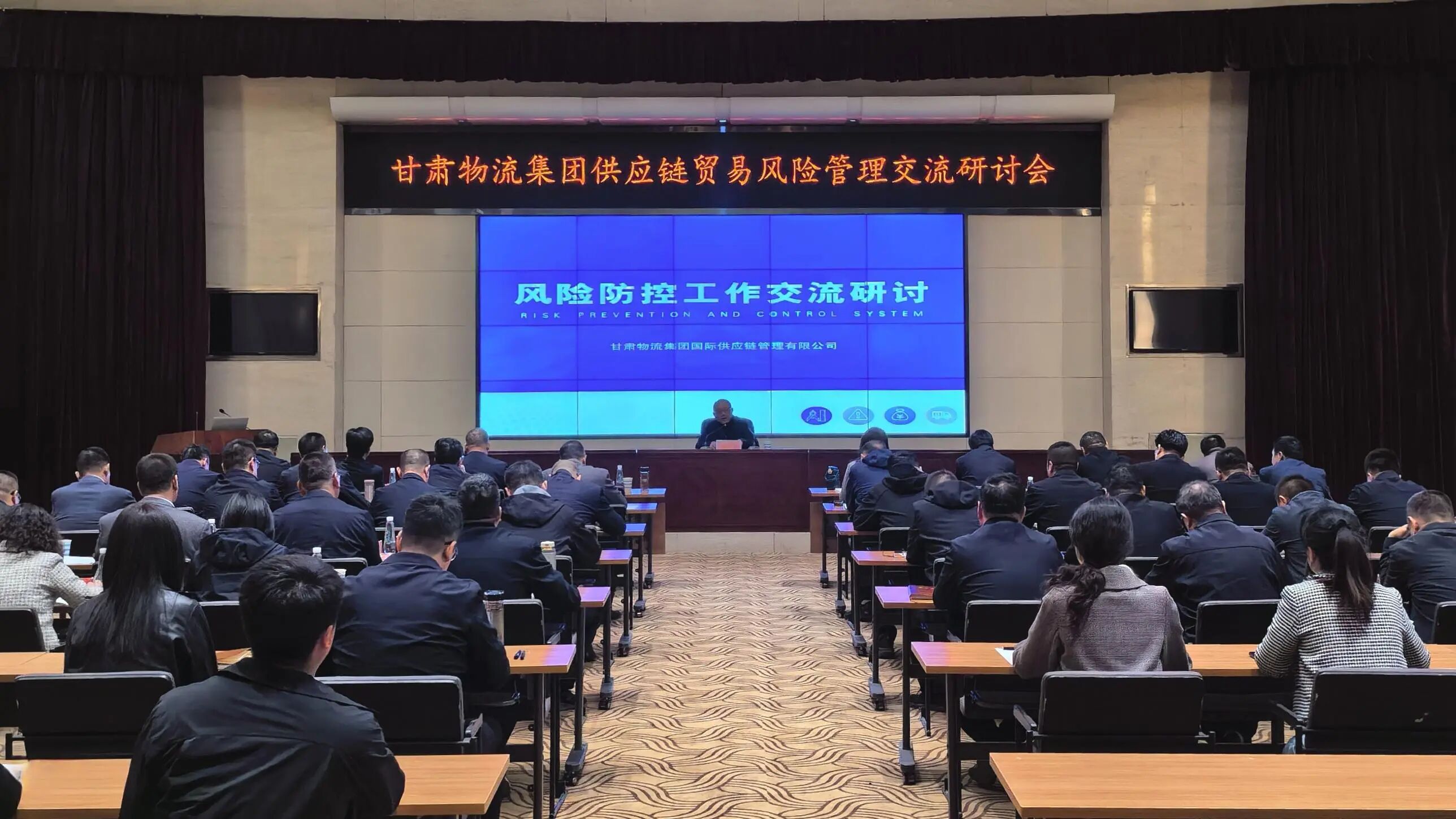 202511171763344982499211.jpg 0e81a119bfc4634001489107802029c9.jpg