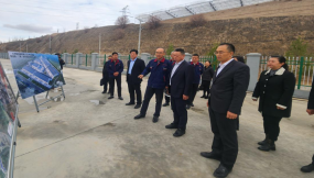  張鐵強(qiáng)到蘭州物流園公司、陸港云鏈公司調(diào)研