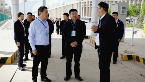  王月成、張鐵強在蘭港投公司調研并現(xiàn)場辦公